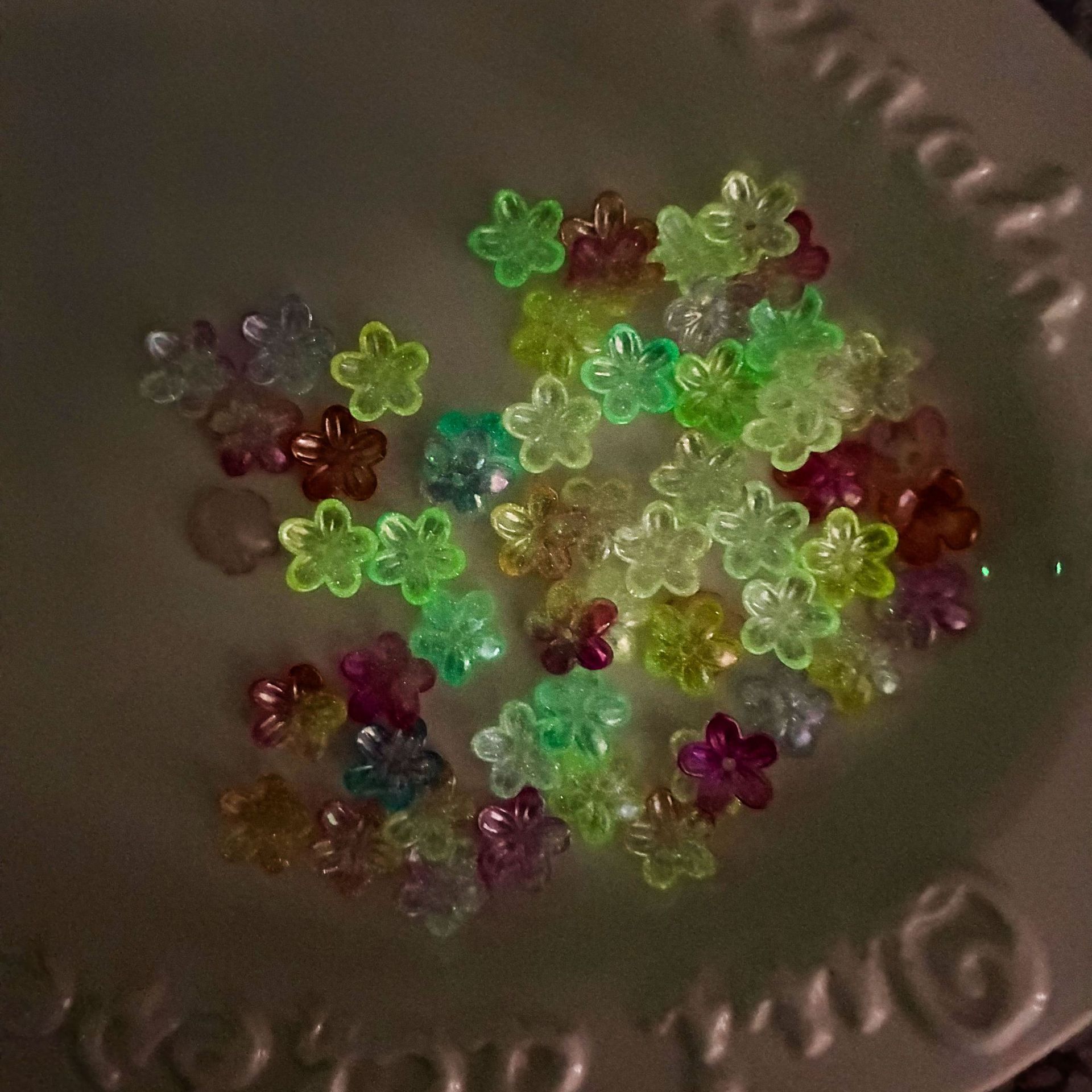 100 stuks 12mm Glow in The Dar - Embellishment Crafts recensie en prijs